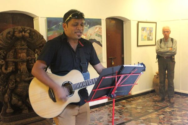 SINGING DENTIST Dr Varun Carvalho