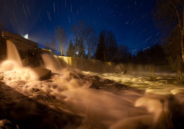 Keila Joa at night with star trails