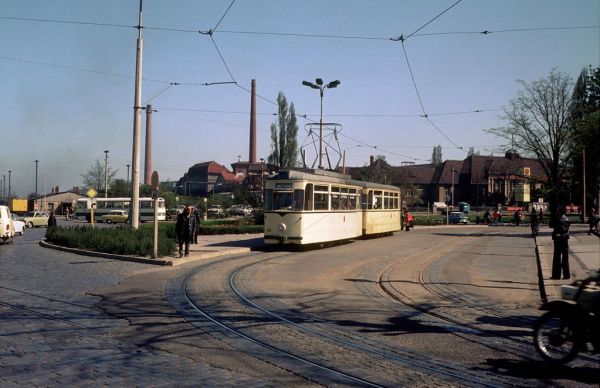 DDR HVG, Halberstadt Straßenbahn, CKD Prag Triebwagen 43 (bau 1968) mit Beiwagen