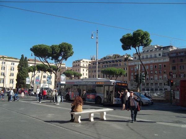 Largo di Torre Argentina - ATAC - Roma - Italia