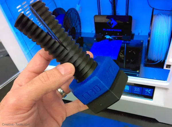 Impossible 3D-printed bolt and nut v03
