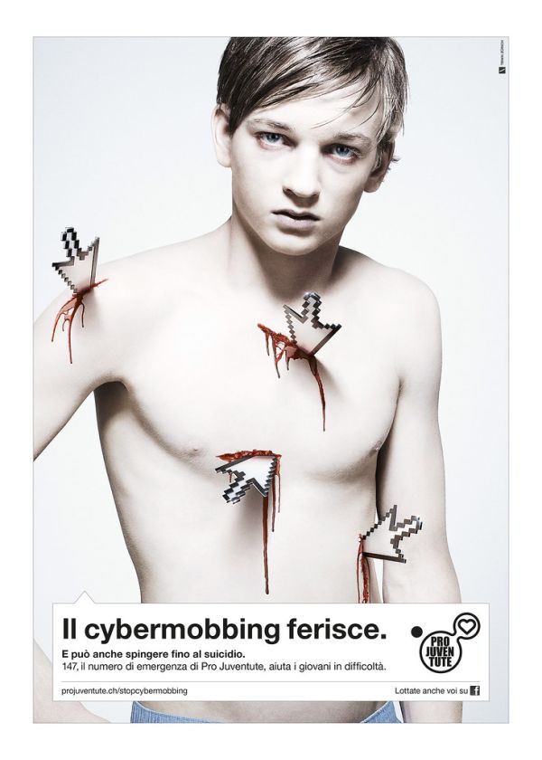 Pro Juventute - Stopp Cyber-Mobbing Kampagne © Pro Juventute Plakat IT hoch