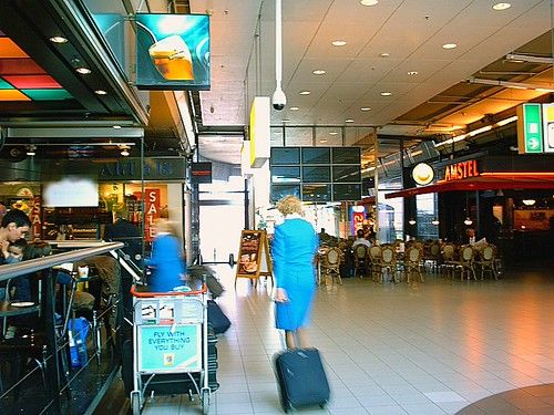 KLM stewardesses: Schiphol