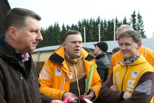 Saeimas deputāti piedalās ziemas sezonas noslēguma pasākumā Siguldā
