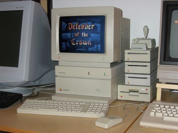 Defender of the Crown on the IIgs