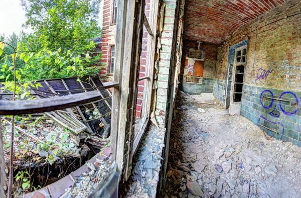 LOST PLACE+