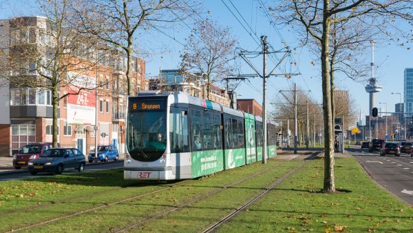 Tram 2050 op lijn 8 Rotterdam Oostkousdijk