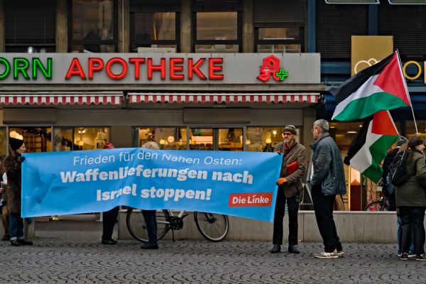 Keine Waffenlieferungen / No weapons for Israel