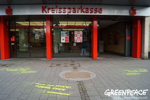 auch die Kreissparkasse am Kölner Neumarkt wird zum Divestment aufgerufen