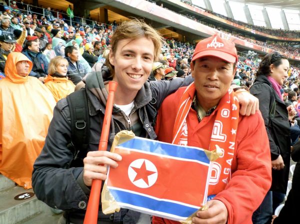 Cycy met zijn nieuwe beste vriend uit Noord Korea