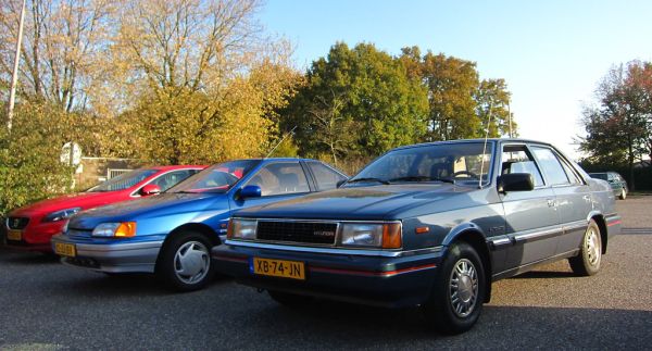 1989 Hyundai Stellar 2.0 GSL Automatic & 1991 Hyundai Scoupe 1.5i GTX Automatic & 2013 Volvo V40 D2