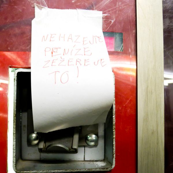 NEHAZEJTE PENÍZE ZEŽERE JE TO!