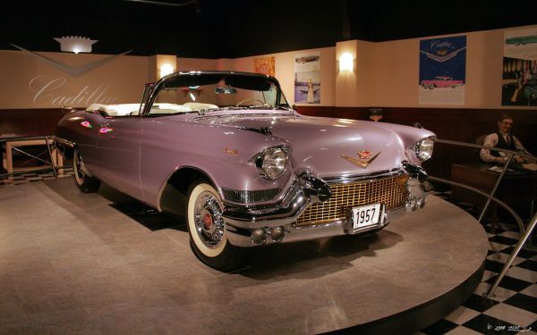 1957 Cadillac Eldorado Biarritz cnv - Amethyst Poly - 03
