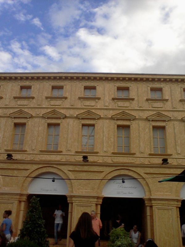 TO . Italie Plaza San Carlos de Turín, Place Sain-Charles à Turin TO