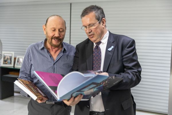 Tristán Bauer con Gildo Insfrán