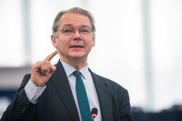 EU budget debate ahead of crucial summit - with Philippe Lamberts (Greens/EFA)