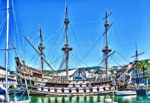 Galleon Neptune. Genoa. Il Galeone 'Neptune'. Genova. Галеон 'Нептун'. Генуя.