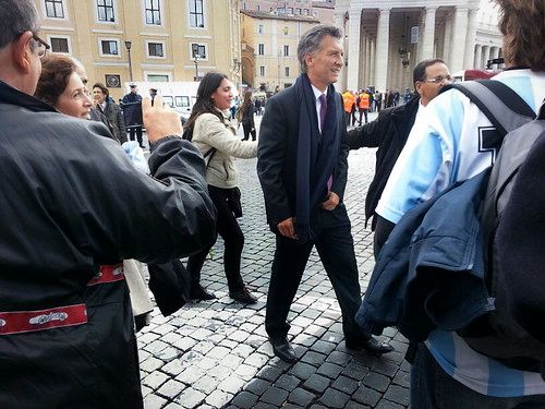 Mauricio Macri recorrió la Plaza de San Pedro luego de la misa del Papa Francisco