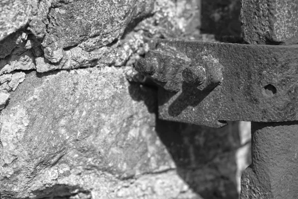 Nut & Bolt