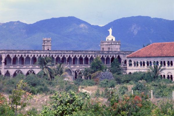 Mỹ Ca Catholic Church - Cam Lâm District - Khánh Hòa - 1967/68 - Photo by Michael P. Mc Cabea