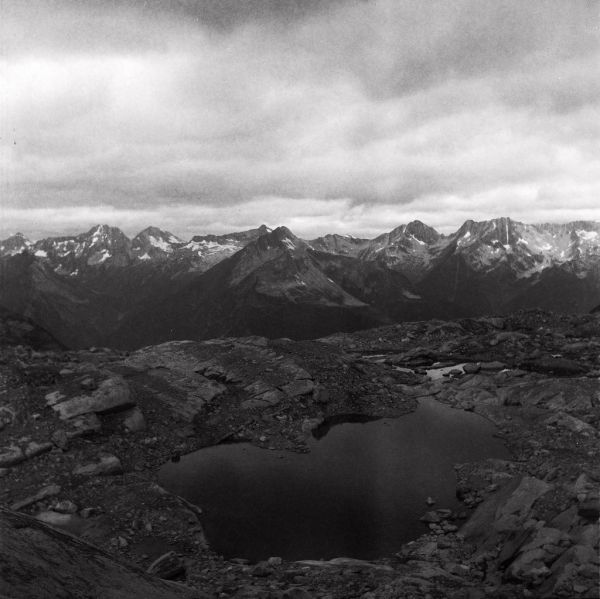 Jezero, co vypadá jako lidský plod.