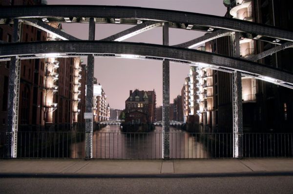 Hamburg: Auf der Brücke