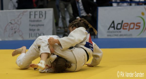 Lois Petit (JC Top Niveau) vs Sofie Stessens (JC Hirano Kasterlee)
