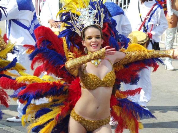 Barranquilla Carnaval Parade 2014 040