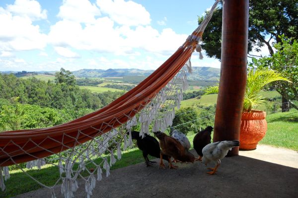 na roça depois do almoço curtir uma rede é tudo de bom...