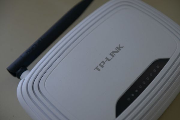 TP-Link TL-WR740N OpenWRT und DD-WRT Router