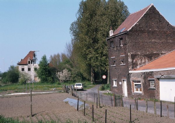 1982-05 Het Slot, vallée de la Woluwe, Woluwe-Saint-Lambert