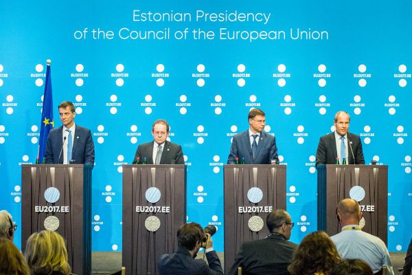 Ardo Hansson, Vítor Constâncio, Valdis Dombrovskis, Toomas Tõniste