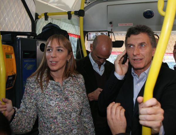 11.05.31 Macri inagura el Metrobús