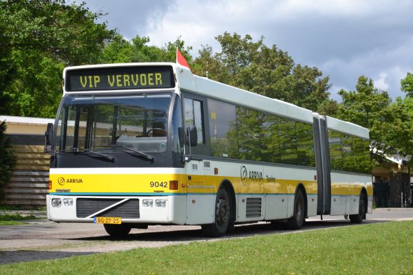 Arriva Touring 9042, Lisse Keukenhof // VIP Vervoer?