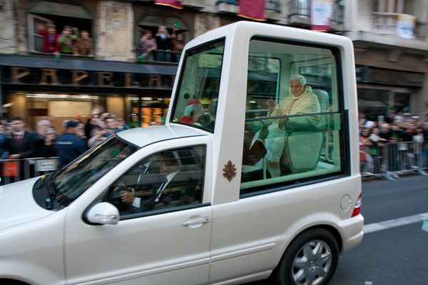 Pope Benedict XVI - Papa Bento XVI - Paus Benedictus 16 - Lisboa Lissabon 2010 Creative Commons