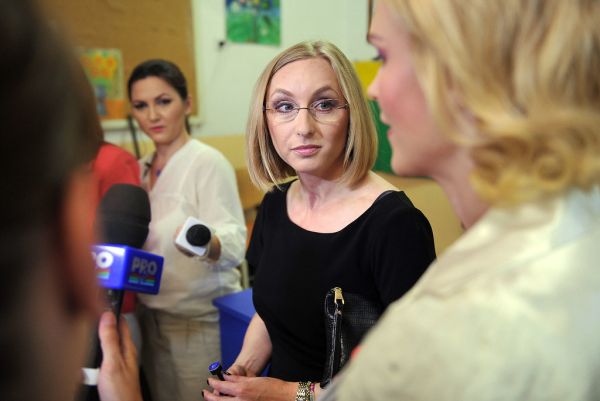 Victor Ponta, Daciana Sarbu, Gabriela Firea, Nicolae Banicioiu si Gabriela Szabo la Buftea 25.05 (2)