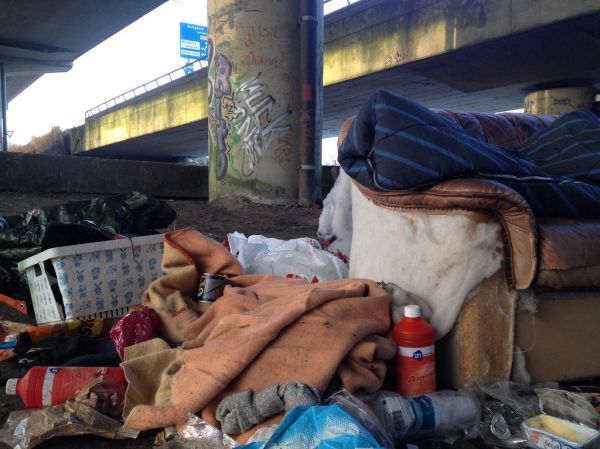 Onder het viaduct bij Youp en Aron
