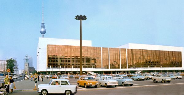 Palast der Republik, DDR 1977