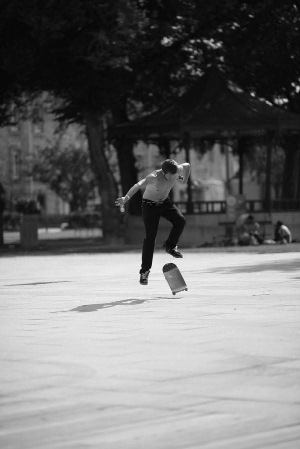 Skate boarding in Vannes #2