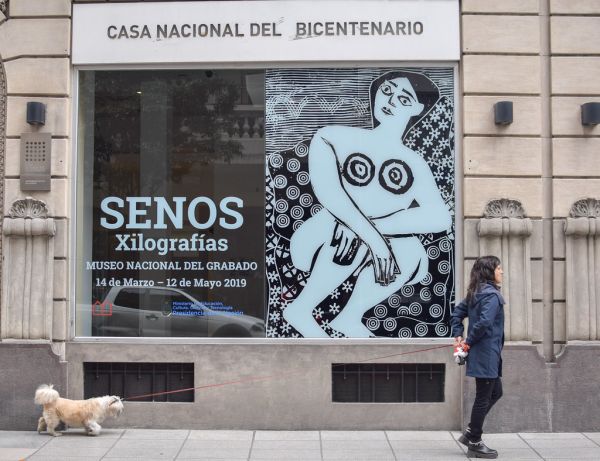 Exposición “Senos”, en el Museo Nacional del Grabado Xilografías de Albino Fernández, José Manuel Moraña, Víctor Rebuffo