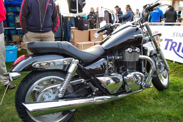 TRIUMPH THUNDERBIRD. UK 2010.