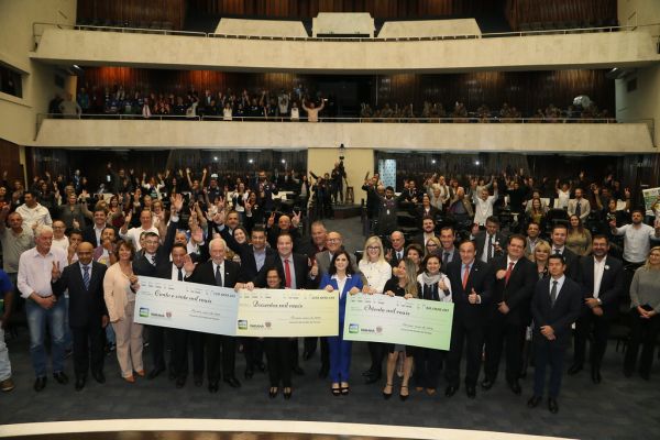 Sessão Solene em homenagem ao Programa Nota Paraná