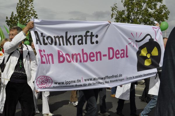 Ärzte gegen den Bomben-Deal