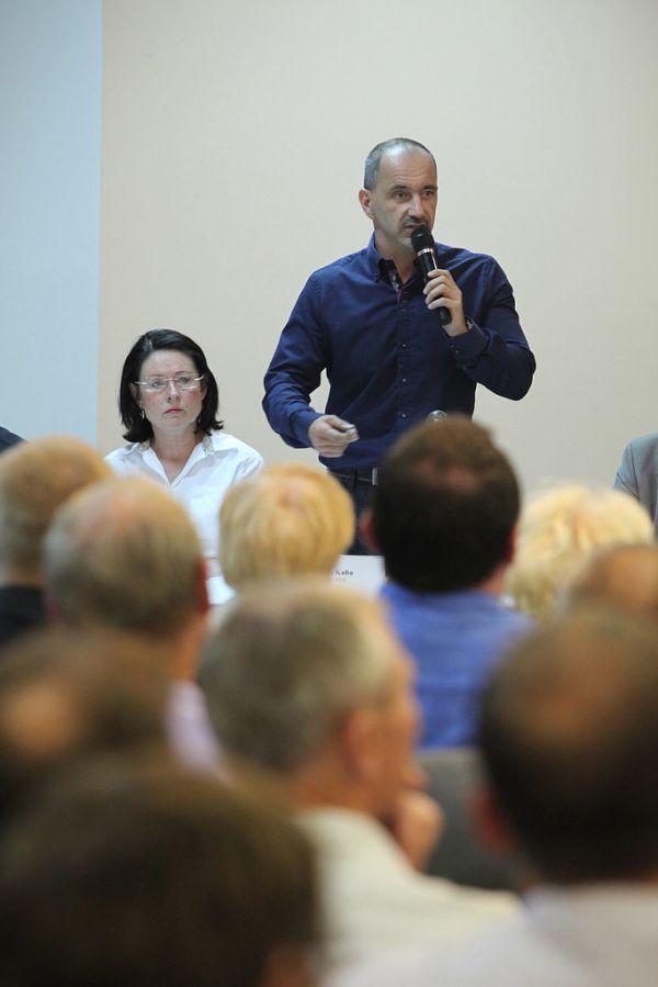 2013/08/22 Miroslava Němcová a Martin Kuba diskutují v Hradci Králové