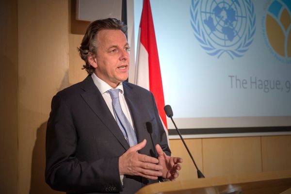170309 Koenders experts bewijzenbank Syrië 0620