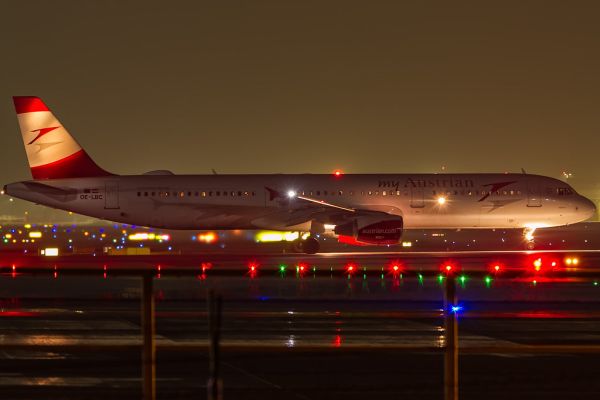 OE-LBC Austrian Airlines Airbus A321-111 Austrian Airlines Group departing to Vienna (VIE / LOWW) @ Frankfurt (FRA / EDD