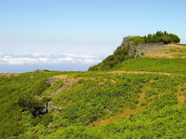 Percurso entre o Poiso e o Pico do Areeiro - Portugal
