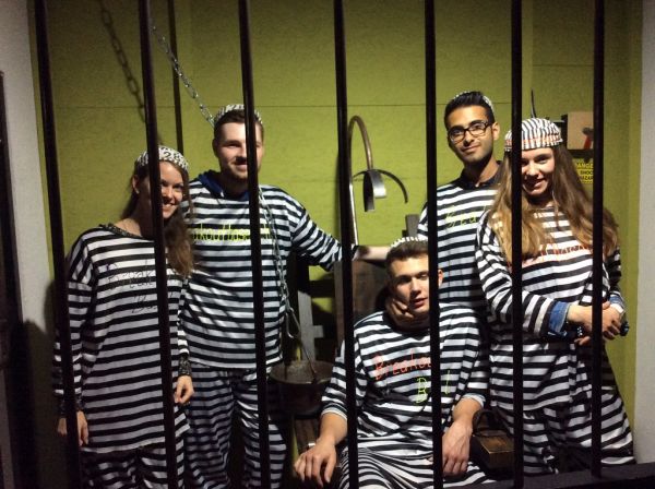 Freunde fürs Kino spielen im Film 'Ausbruch aus Bâlecatraz' die Hauptrolle
