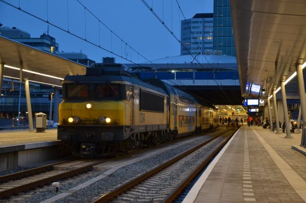NS 1734 + DDAR 7344, Utrecht Centraal