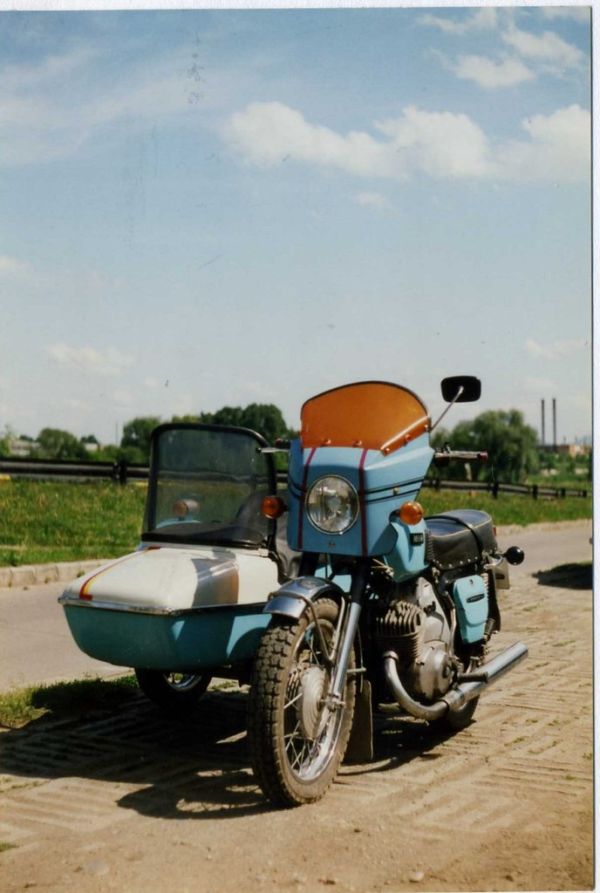 ИЖ 4-ый Юпитер IZH Jupiter 4 Motorcycle and Sidecar combinaton, Sfântu Gheorghe,Romania. June 1994.